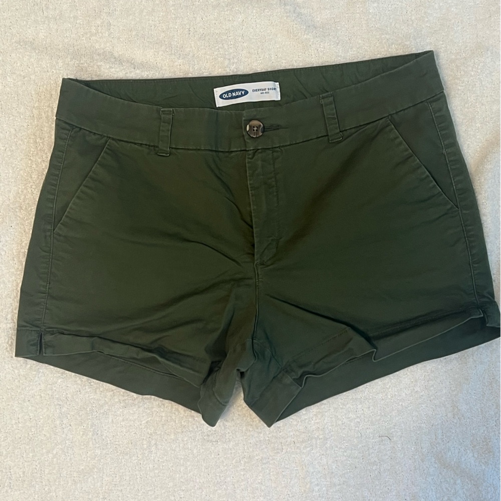 Old Navy Everyday Short